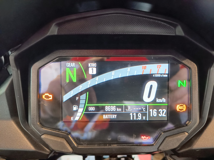 KAWASAKI VERSYS 650 GRAND TOURER - 02/2024 - 8700 KMS - MERIGNAC