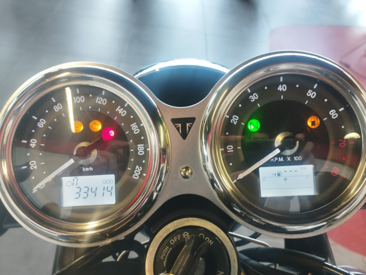 TRIUMPH BONNEVILLE T100 BUD EKINS - 07/2020 - 33420 KMS - MERIGNAC