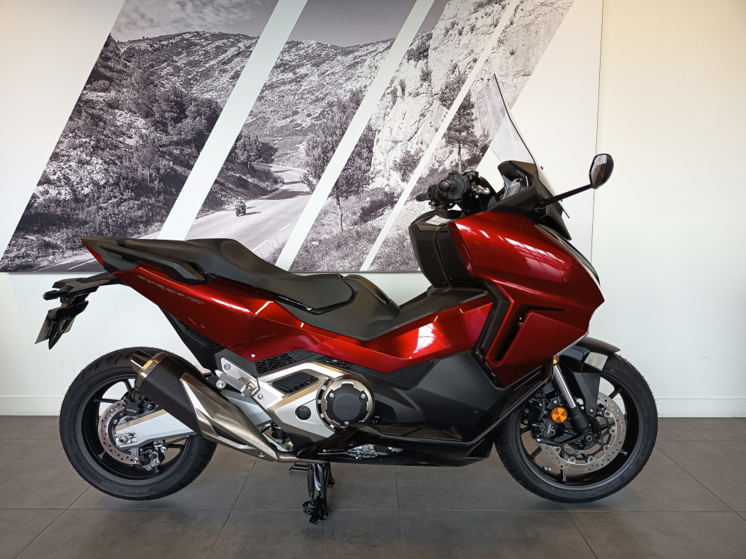 HONDA ST 1300 PAN EUROPEAN DESTINATION MOTO  TREGUEUX 