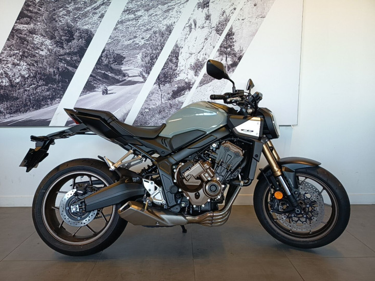 HONDA CB 650 R E-CLUTCH - 06/2025 - 140 KMS - MERIGNAC HONDA CB 650 R E-CLUTCH - 06/2025 - 140 KMS - MERIGNAC