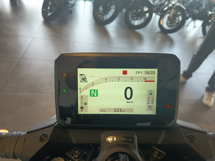 HONDA CB 750 HORNET - 02/2025 - 230 KMS - MERIGNAC